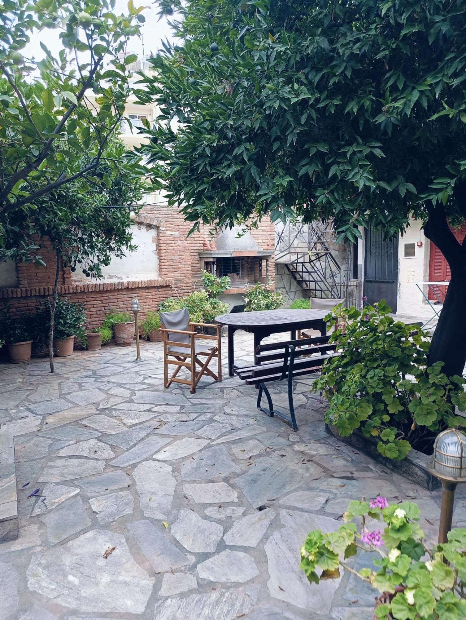 Anesis Hotel Лутра Едипсу Екстериор снимка