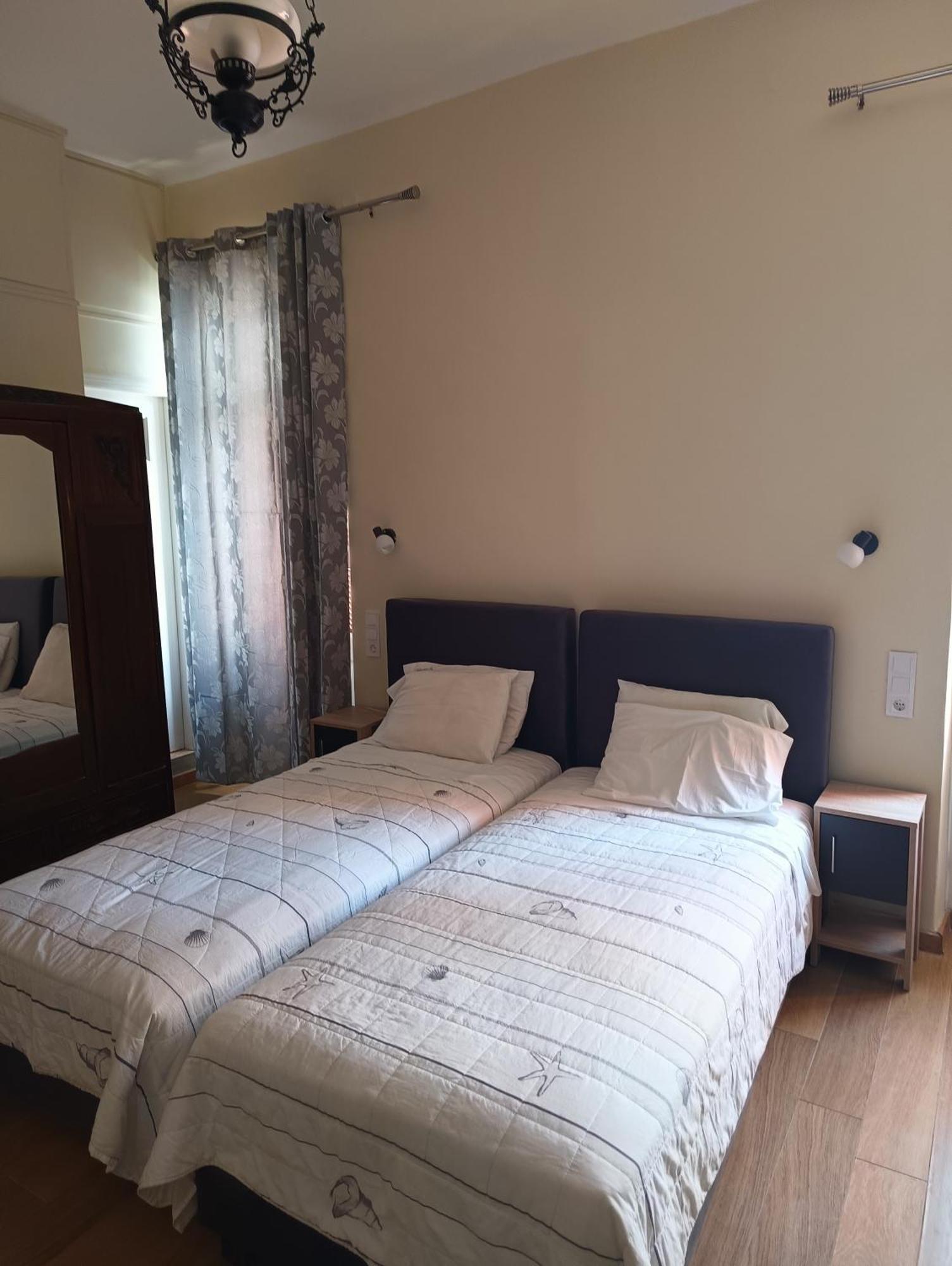 Anesis Hotel Лутра Едипсу Екстериор снимка