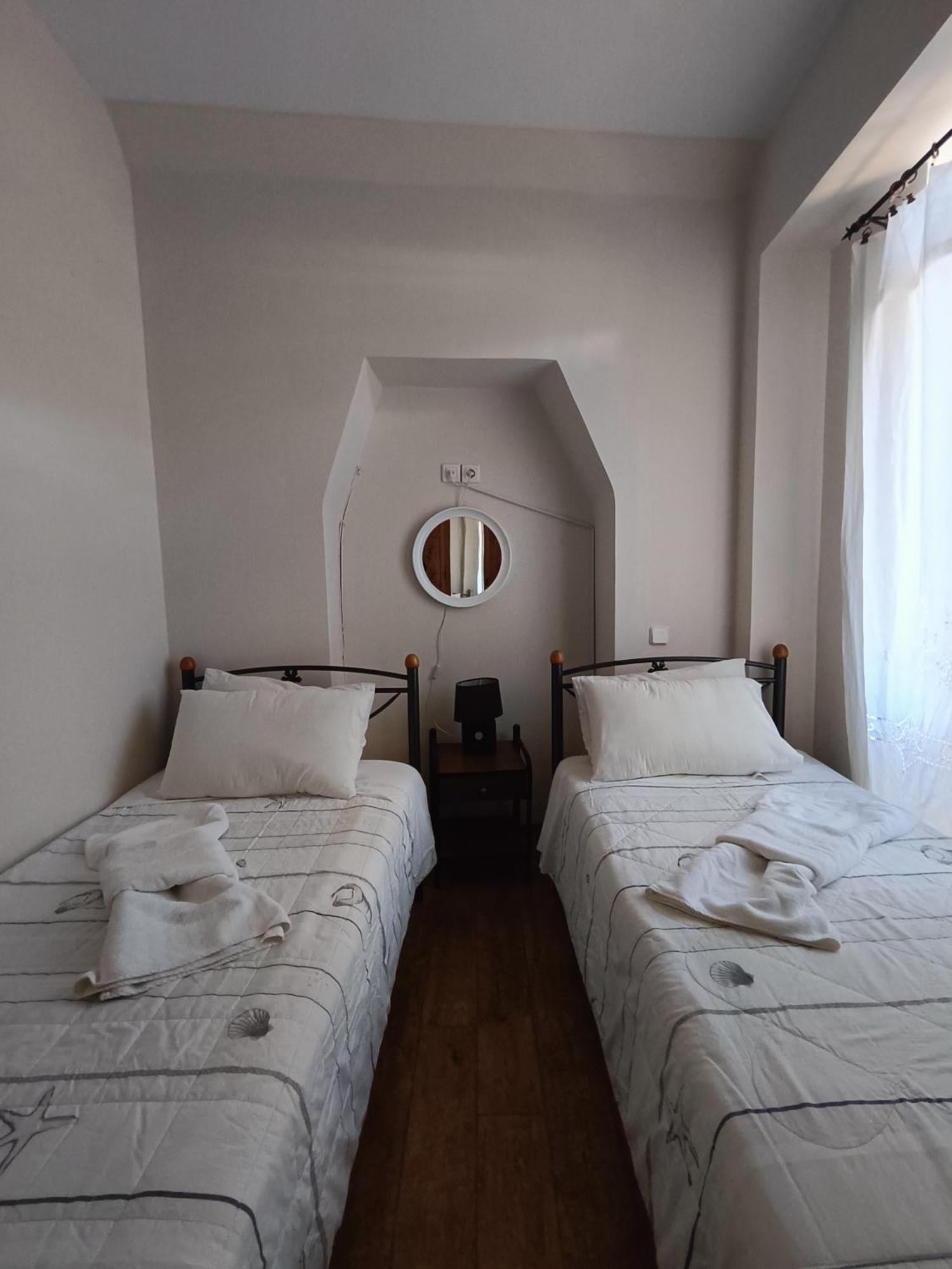 Anesis Hotel Лутра Едипсу Екстериор снимка