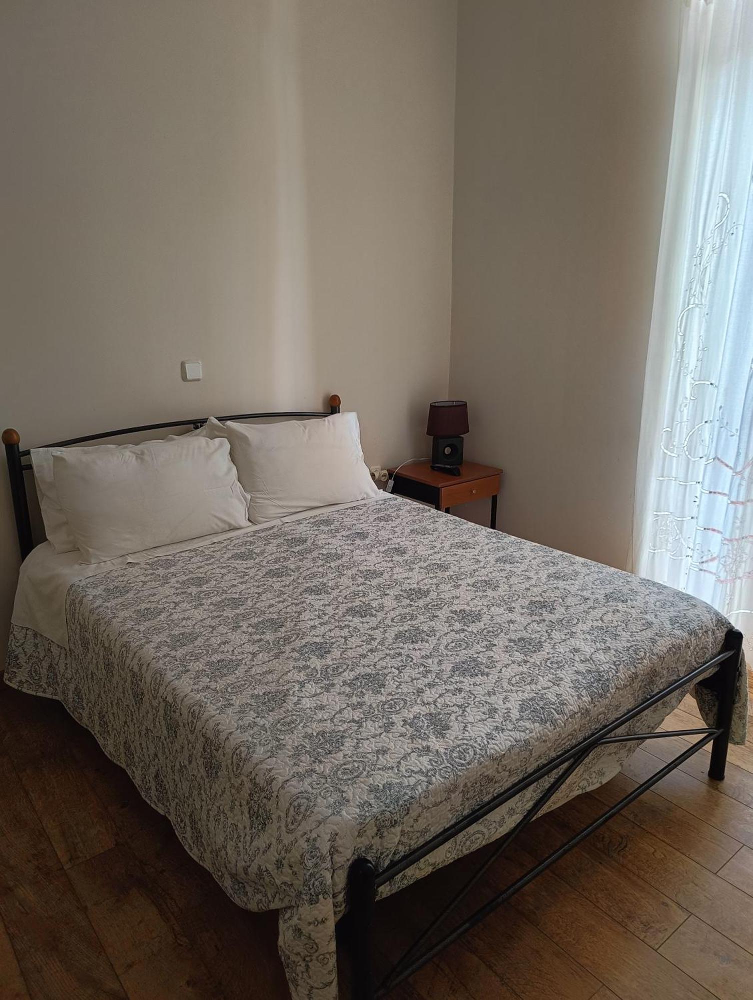 Anesis Hotel Лутра Едипсу Екстериор снимка
