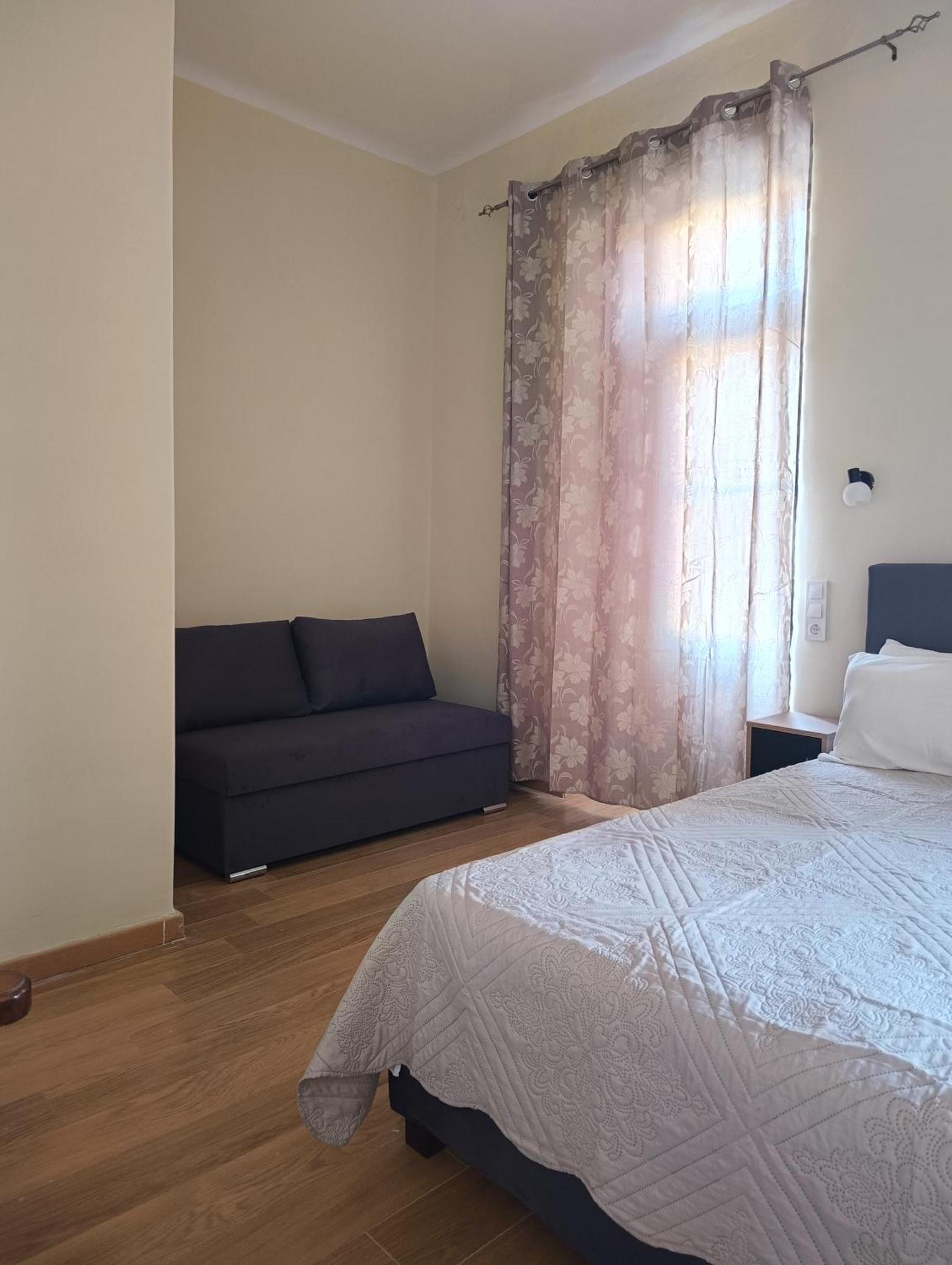 Anesis Hotel Лутра Едипсу Екстериор снимка