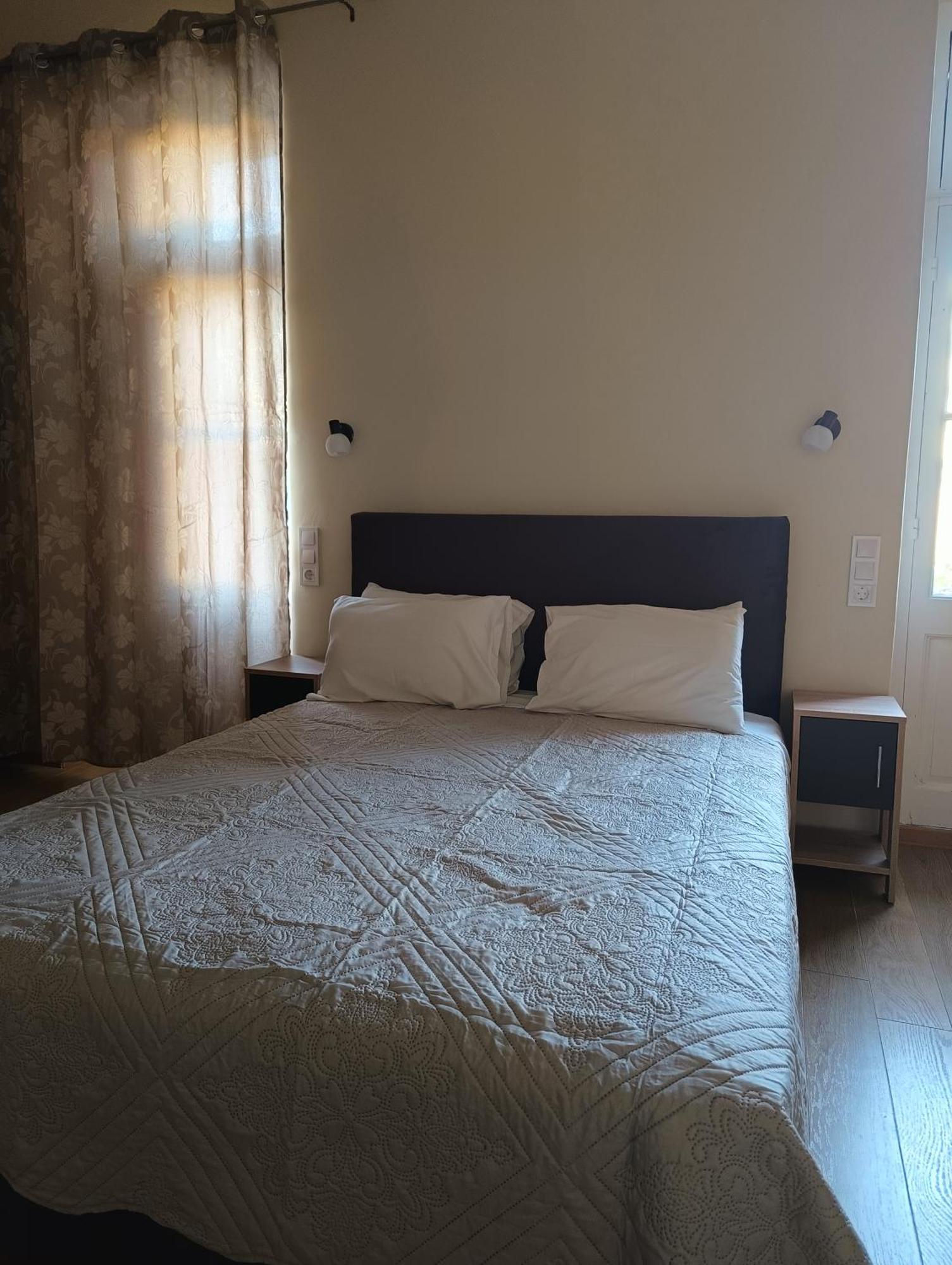 Anesis Hotel Лутра Едипсу Екстериор снимка