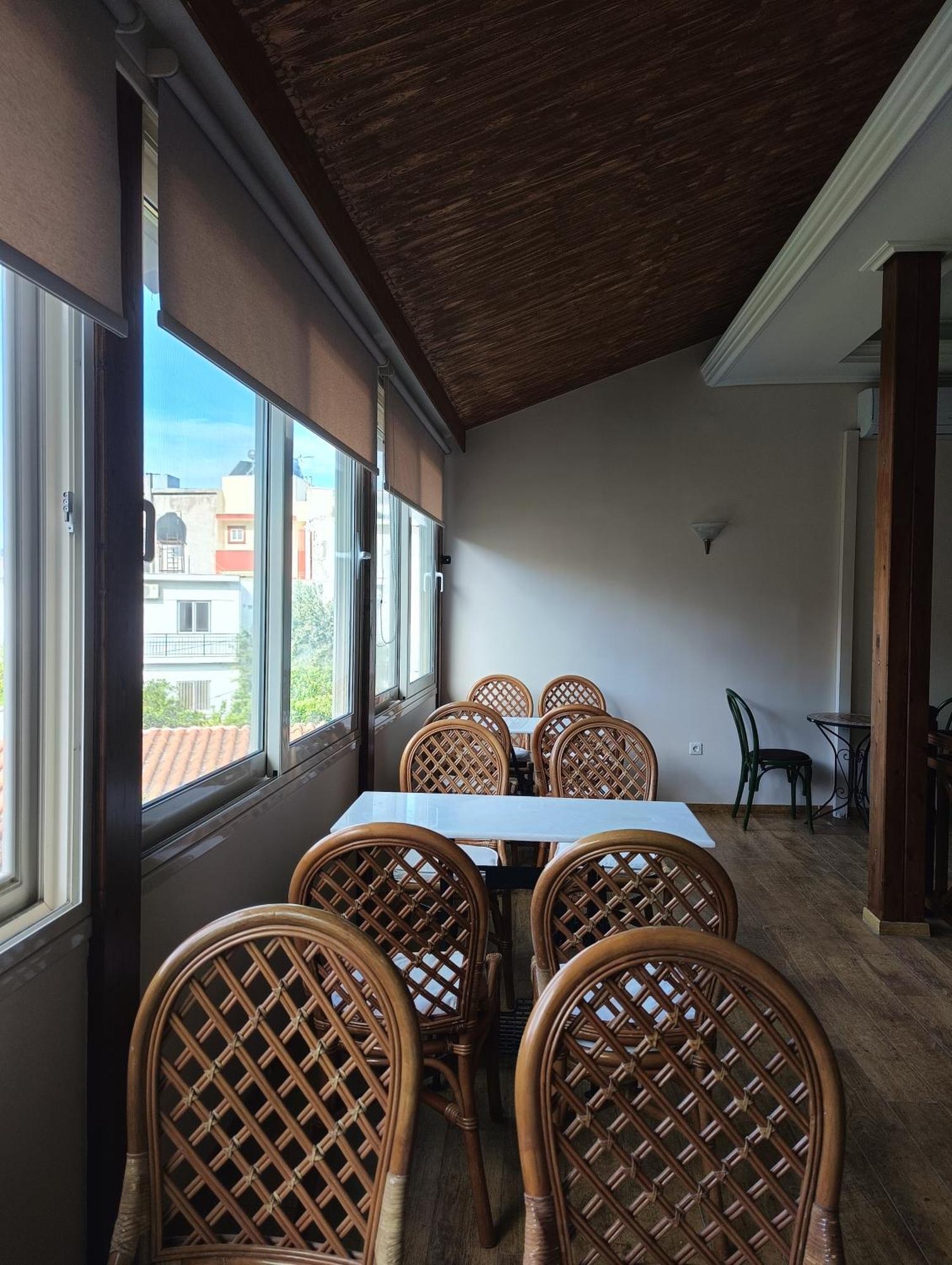Anesis Hotel Лутра Едипсу Екстериор снимка