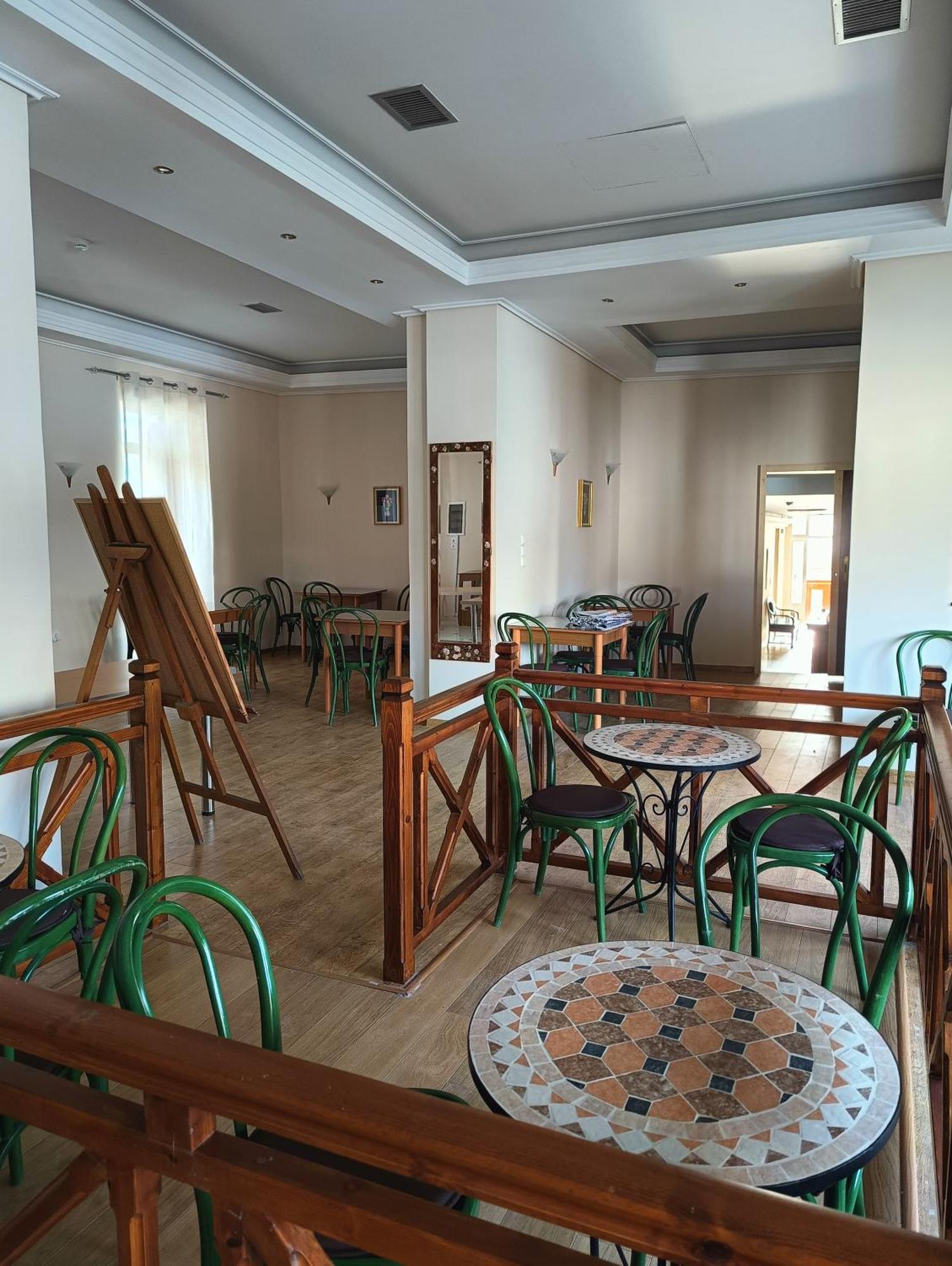 Anesis Hotel Лутра Едипсу Екстериор снимка