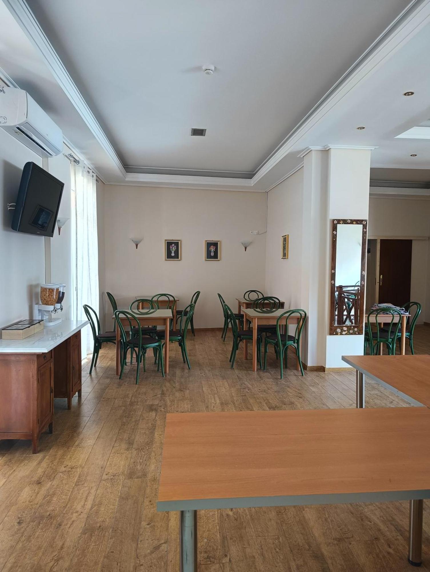Anesis Hotel Лутра Едипсу Екстериор снимка
