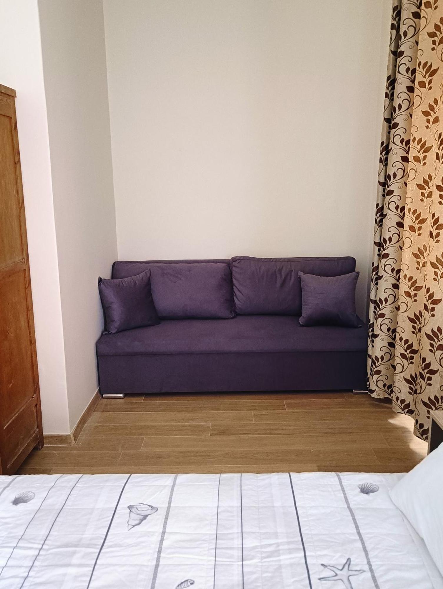 Anesis Hotel Лутра Едипсу Екстериор снимка