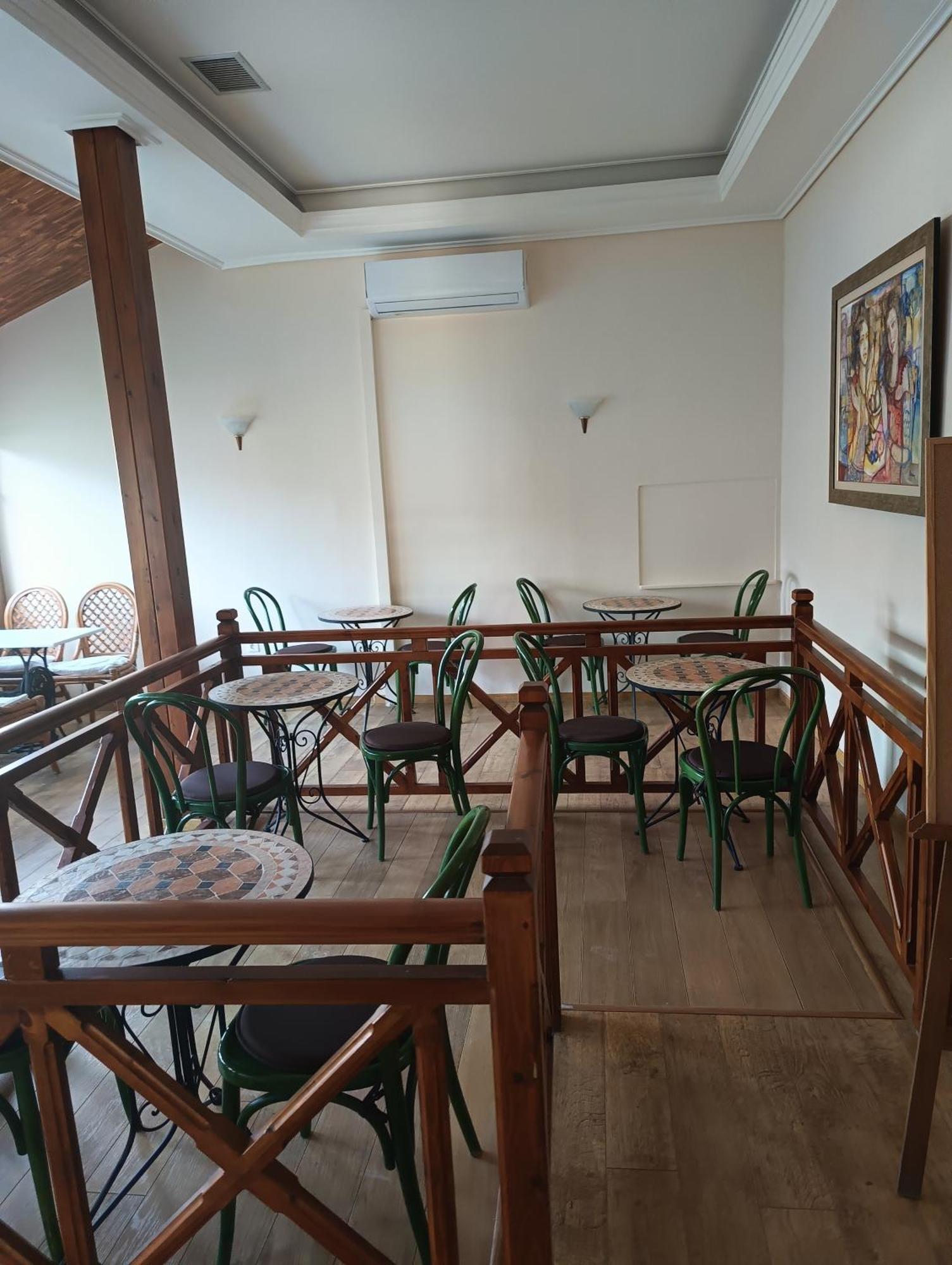 Anesis Hotel Лутра Едипсу Екстериор снимка